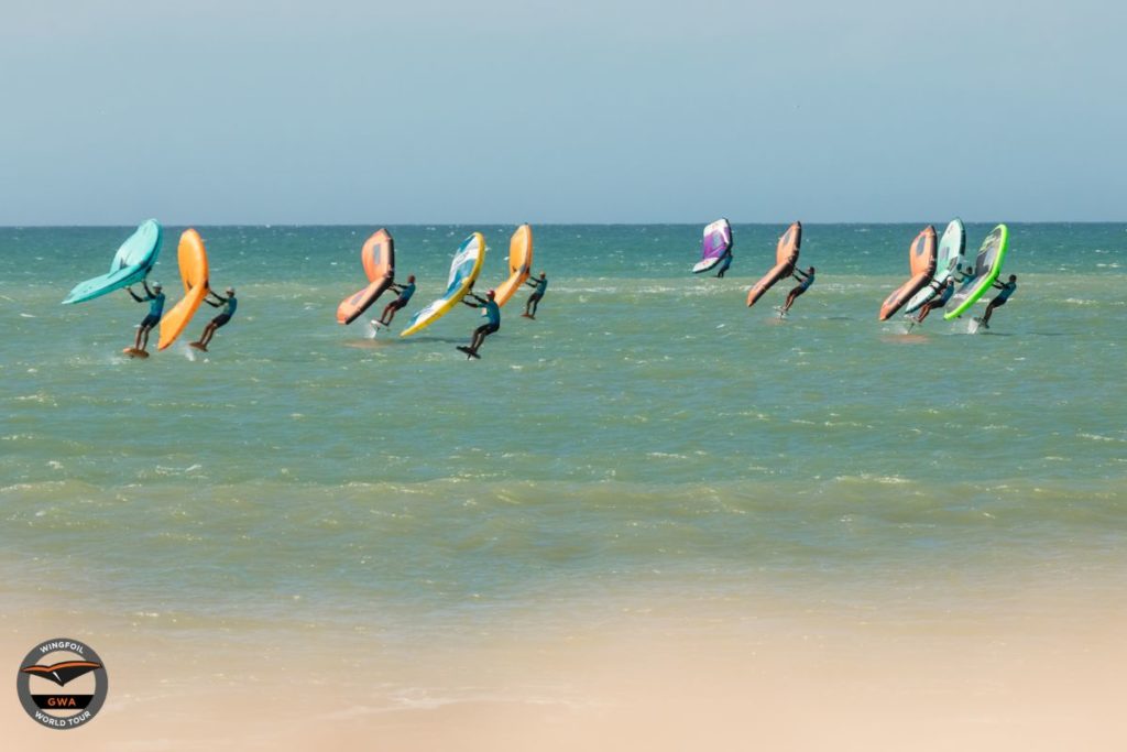 wing foilen wingfoilen groep vrienden maatje buddy wing surfen wing foilen wingfoilen groep vrienden maatje buddy wing surfen